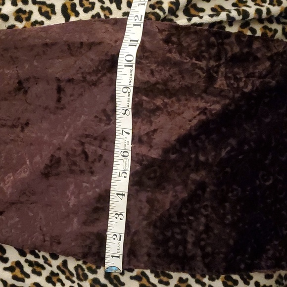 Velvet/cheetah print table runner - Picture 4 of 7